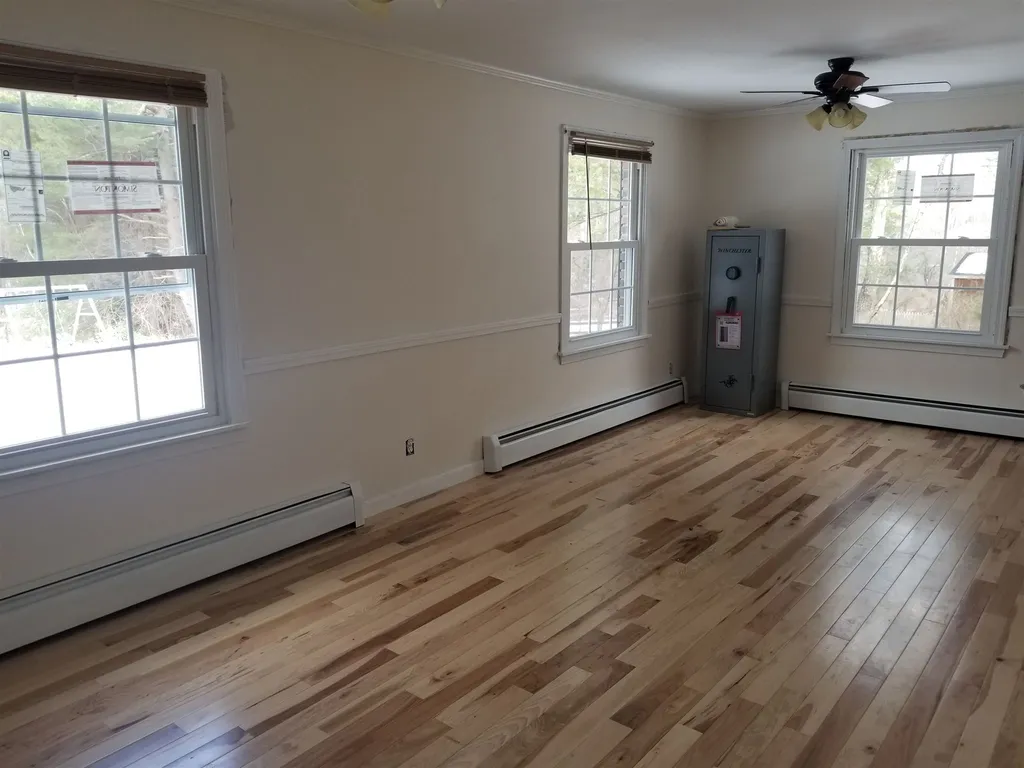 91 Sandown Road Fremont NH 03044