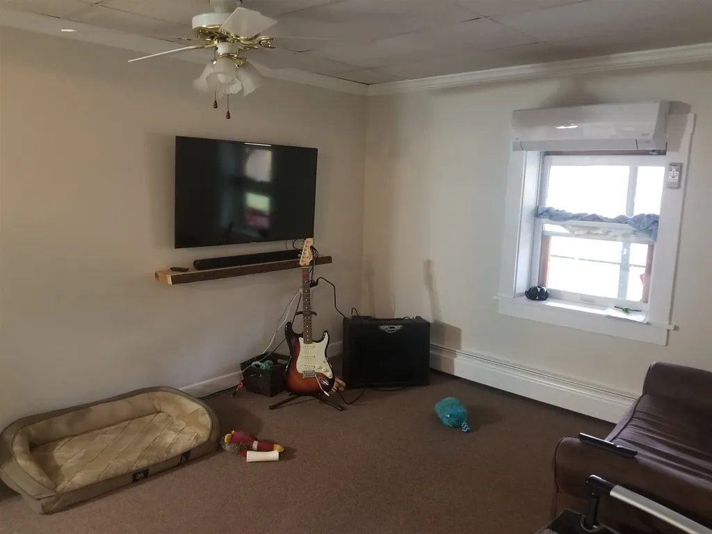 91 Sandown Road Fremont NH 03044