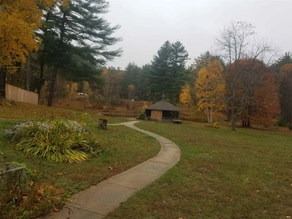 91 Sandown Road Fremont NH 03044