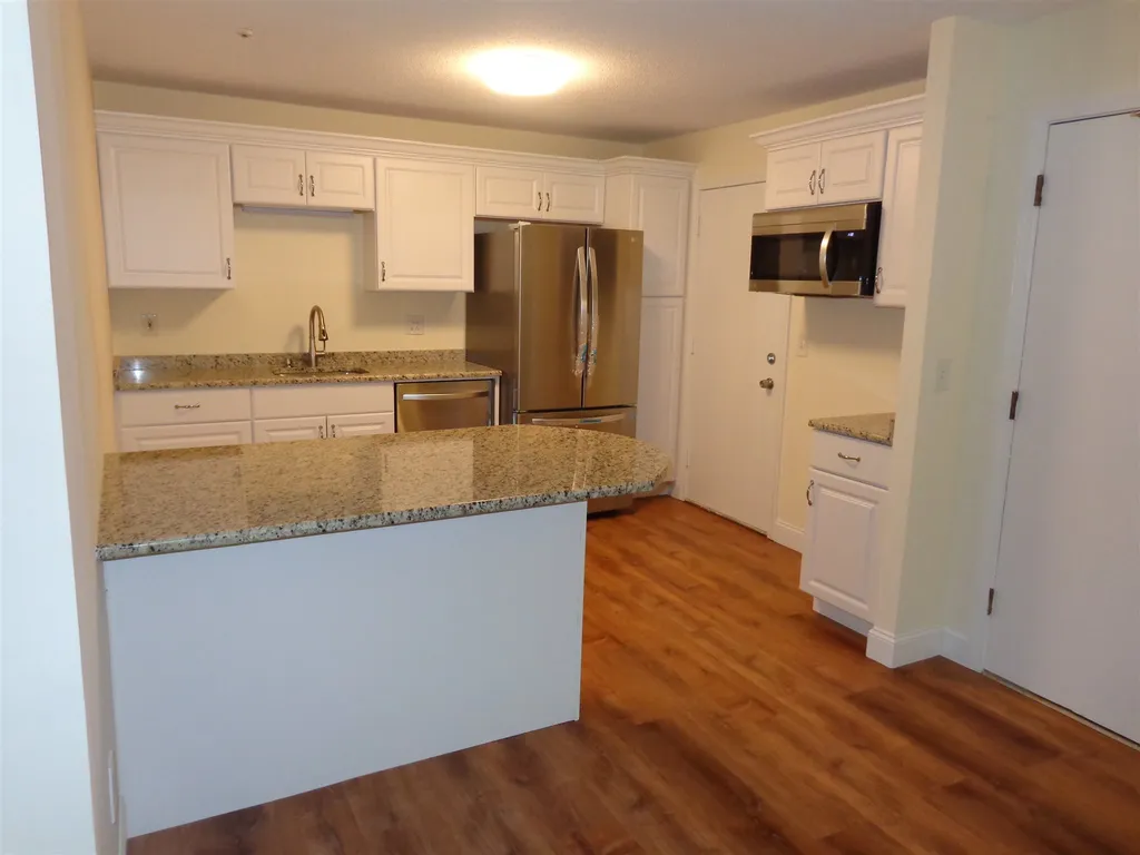 14-12 Strawberry Bank Road Nashua NH 03062