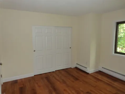 14-12 Strawberry Bank Road Nashua NH 03062