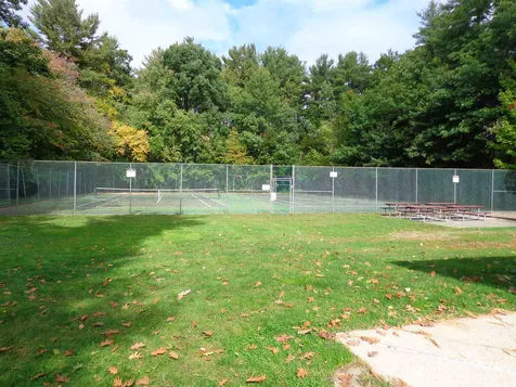 14-12 Strawberry Bank Road Nashua NH 03062
