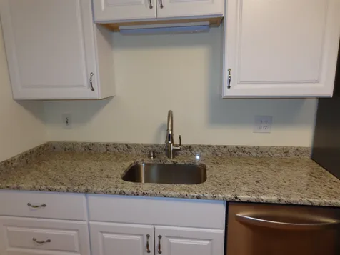 14-12 Strawberry Bank Road Nashua NH 03062
