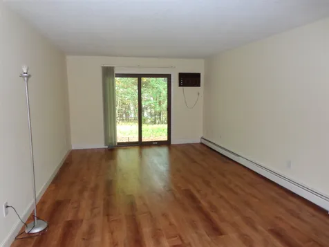 14-12 Strawberry Bank Road Nashua NH 03062