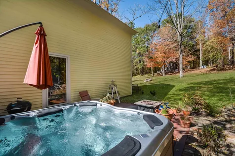 81 Putnam Hill Road Lyndeborough NH 03082