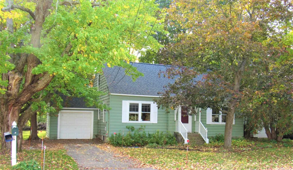 9 Clinton Street South Burlington VT 05403