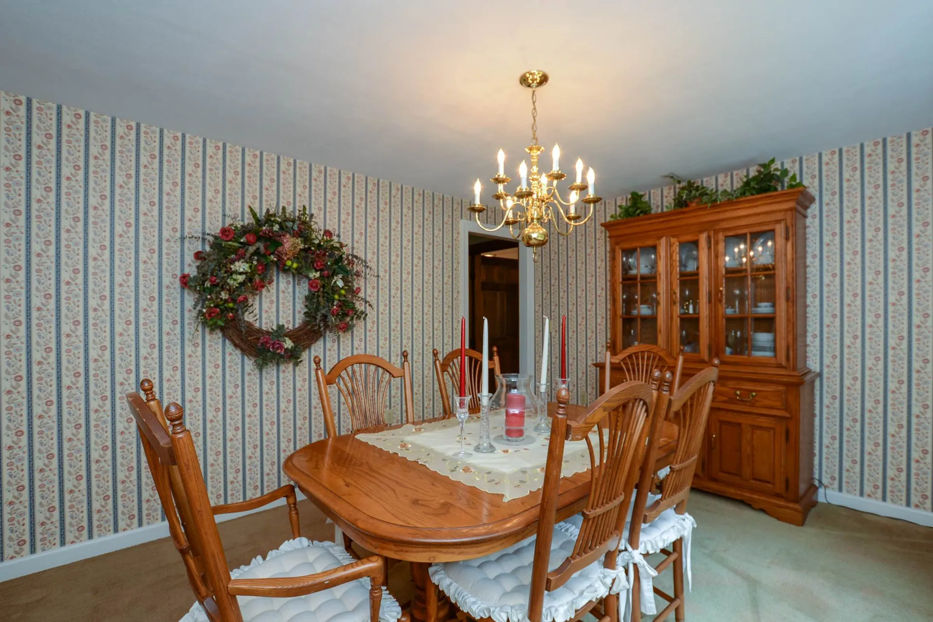 9 Hemlock Circle Sandown NH 03873-2407