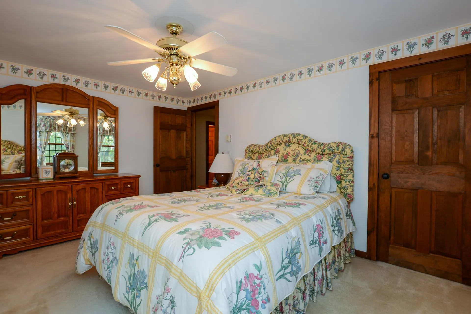 9 Hemlock Circle Sandown NH 03873-2407