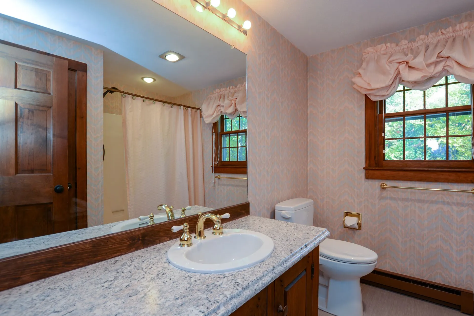 9 Hemlock Circle Sandown NH 03873-2407