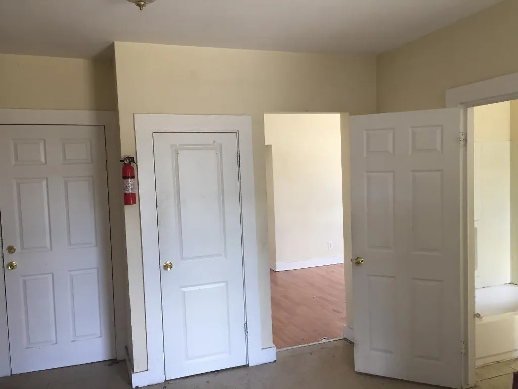 16 Elm Street Pittsfield NH 03263