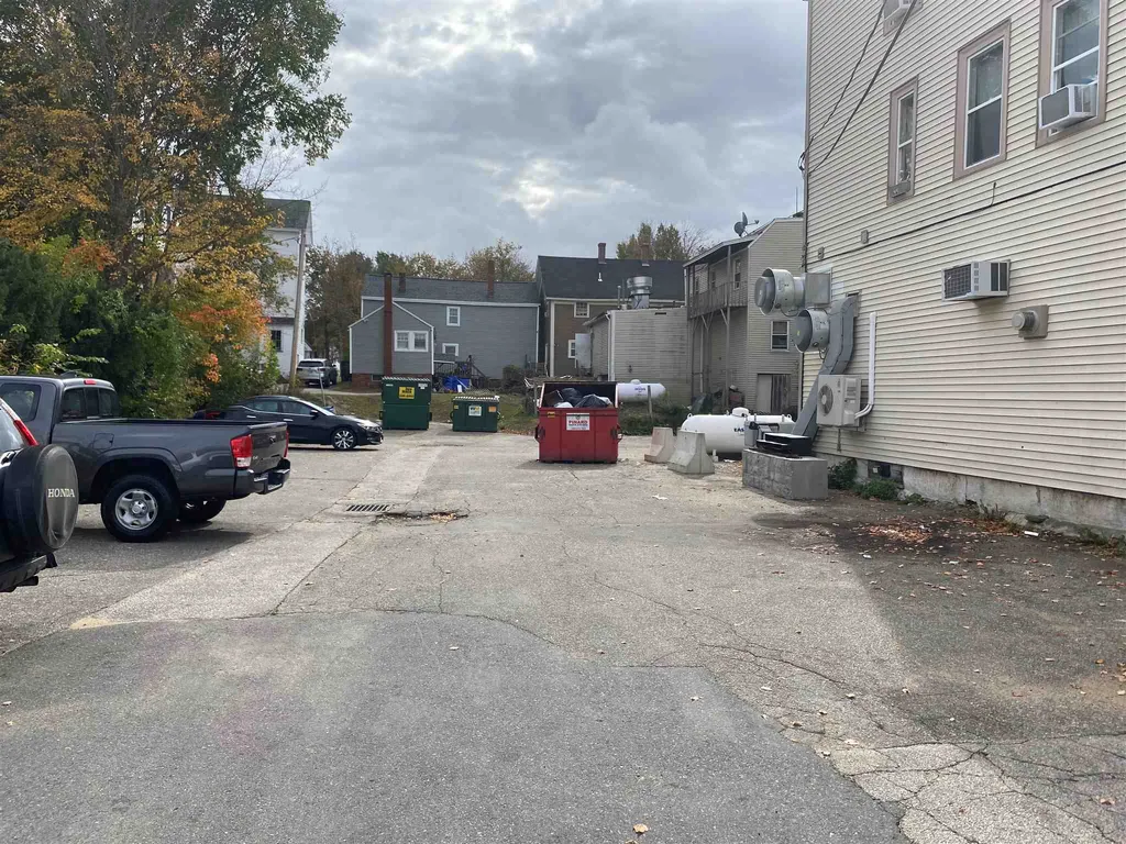 16 Elm Street Pittsfield NH 03263