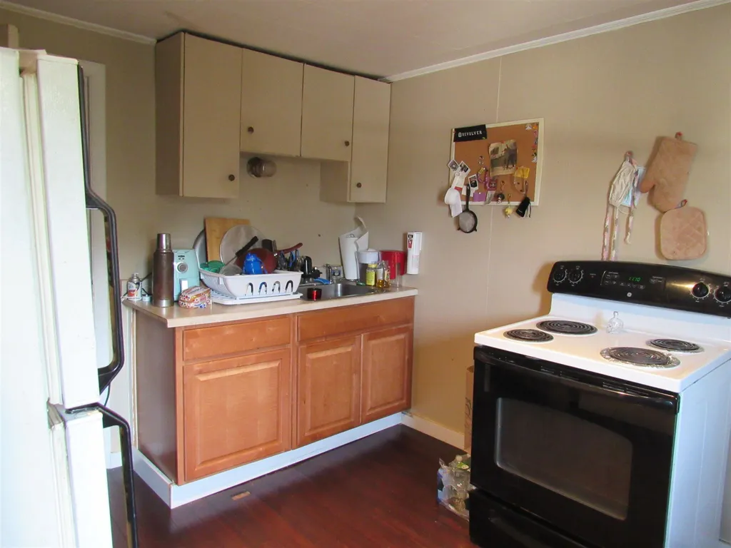 7 Green Street Claremont NH 03743