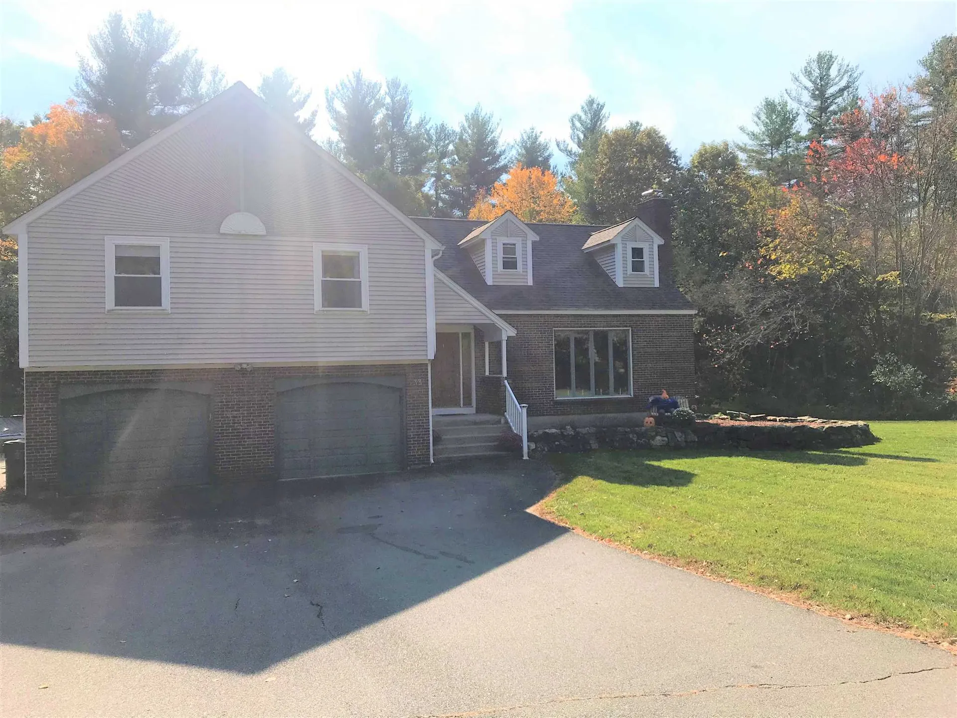 33 Tokanel Drive Londonderry NH 03053