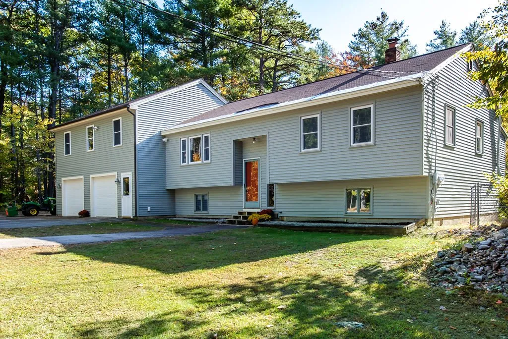 939 Second Crown Point Road Strafford NH 03884