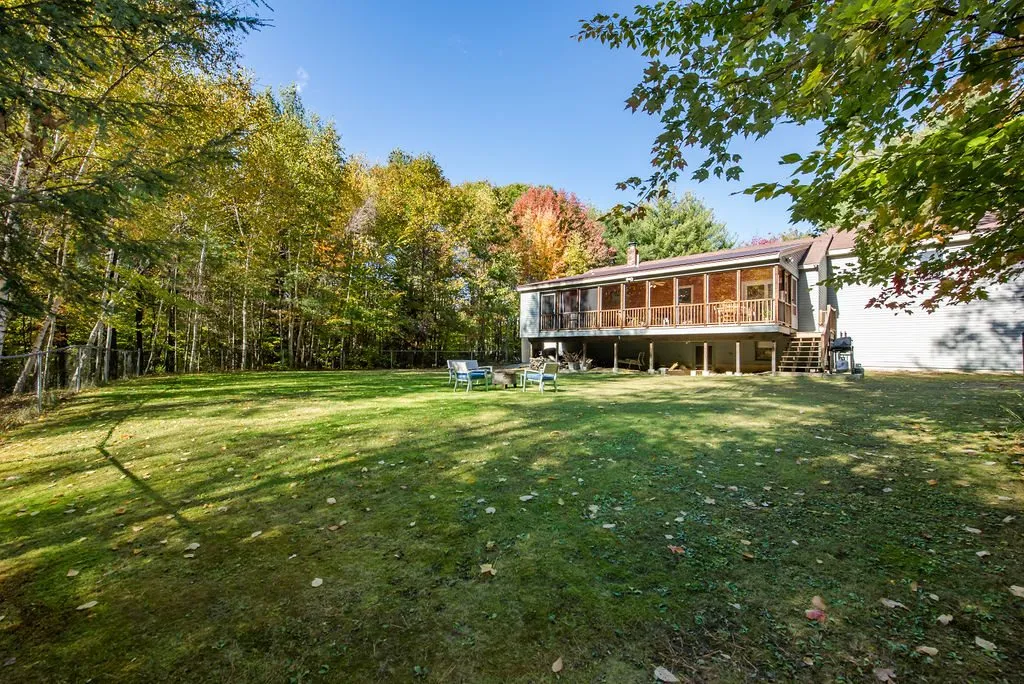939 Second Crown Point Road Strafford NH 03884