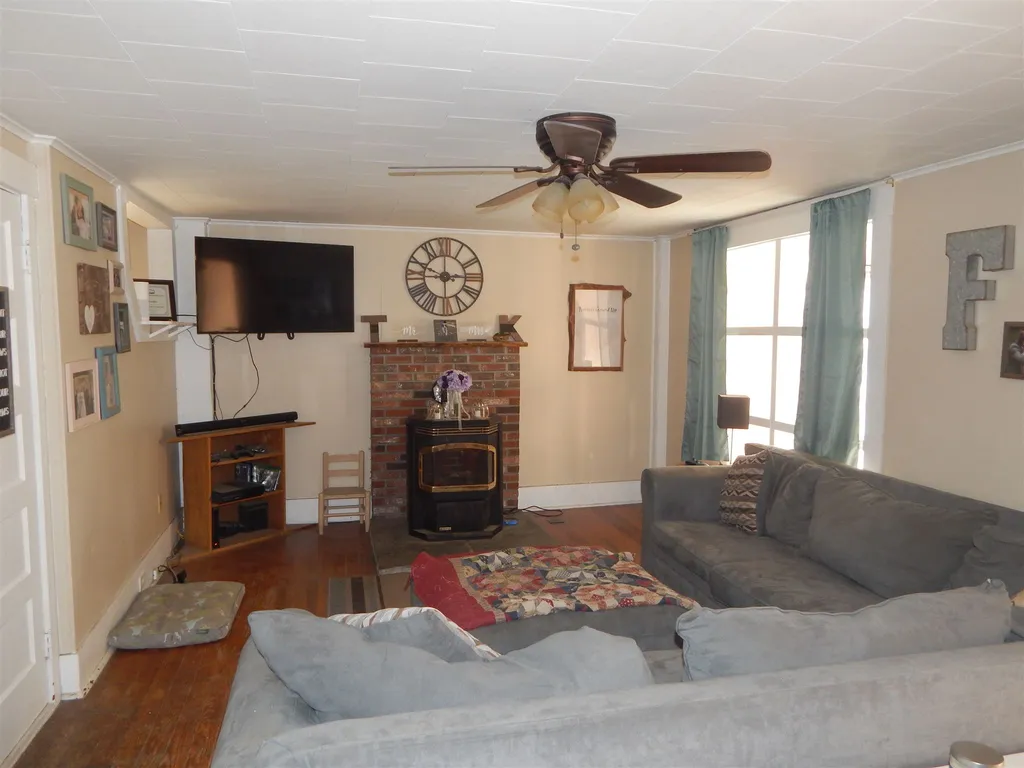 182 Quechee Hartland Road Hartford VT 05001