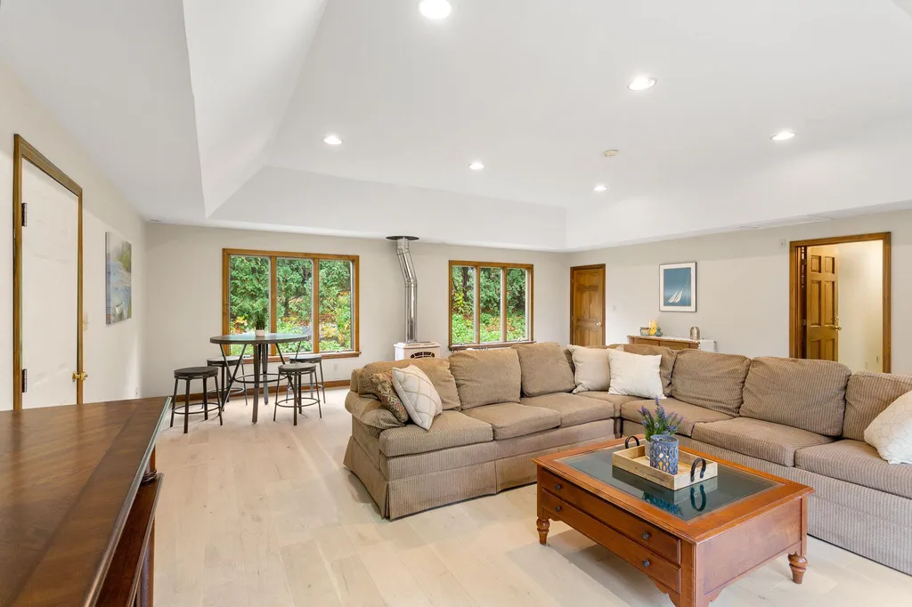 43 Ashbrook Drive Hampton NH 03842
