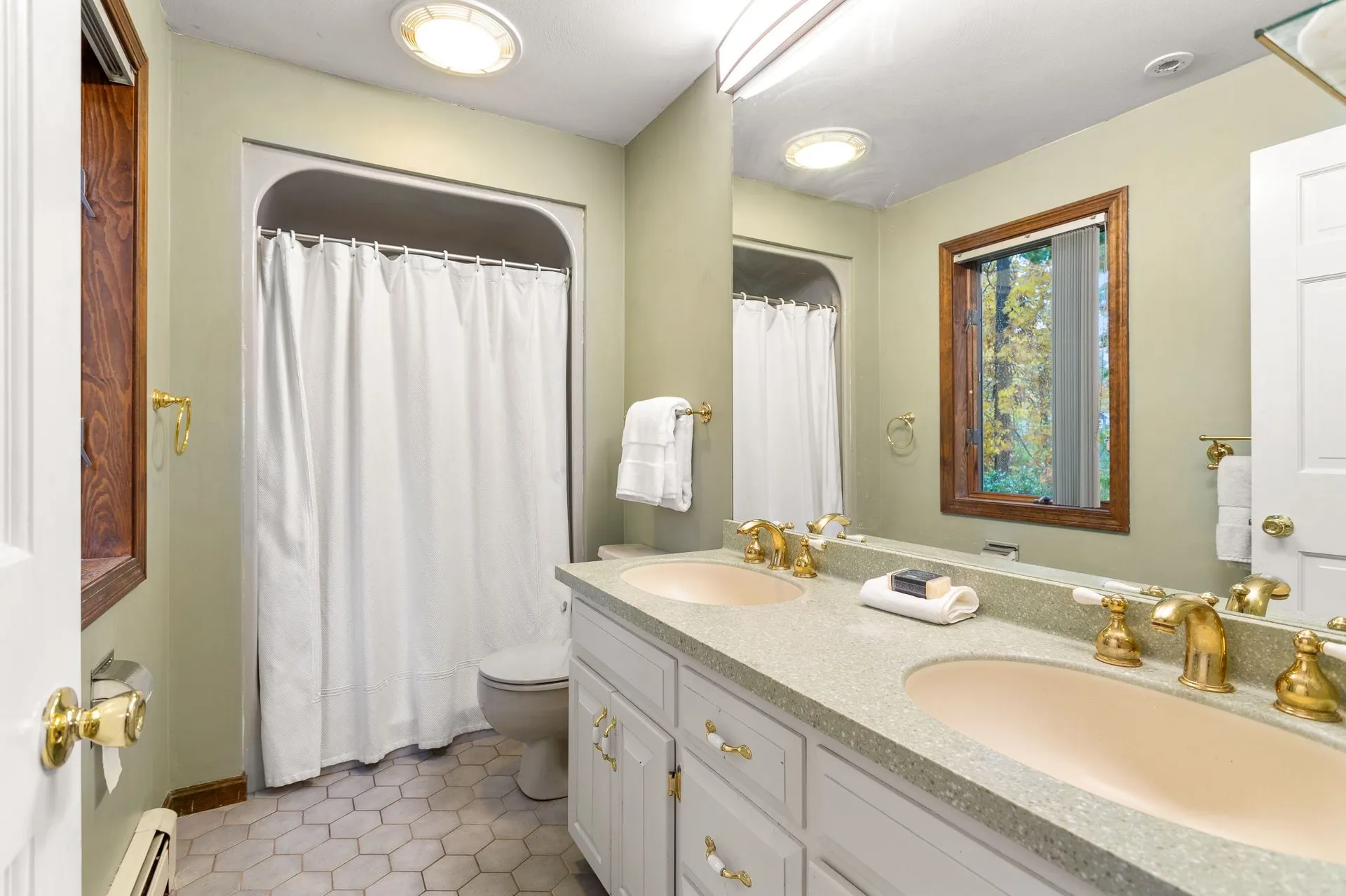 43 Ashbrook Drive Hampton NH 03842