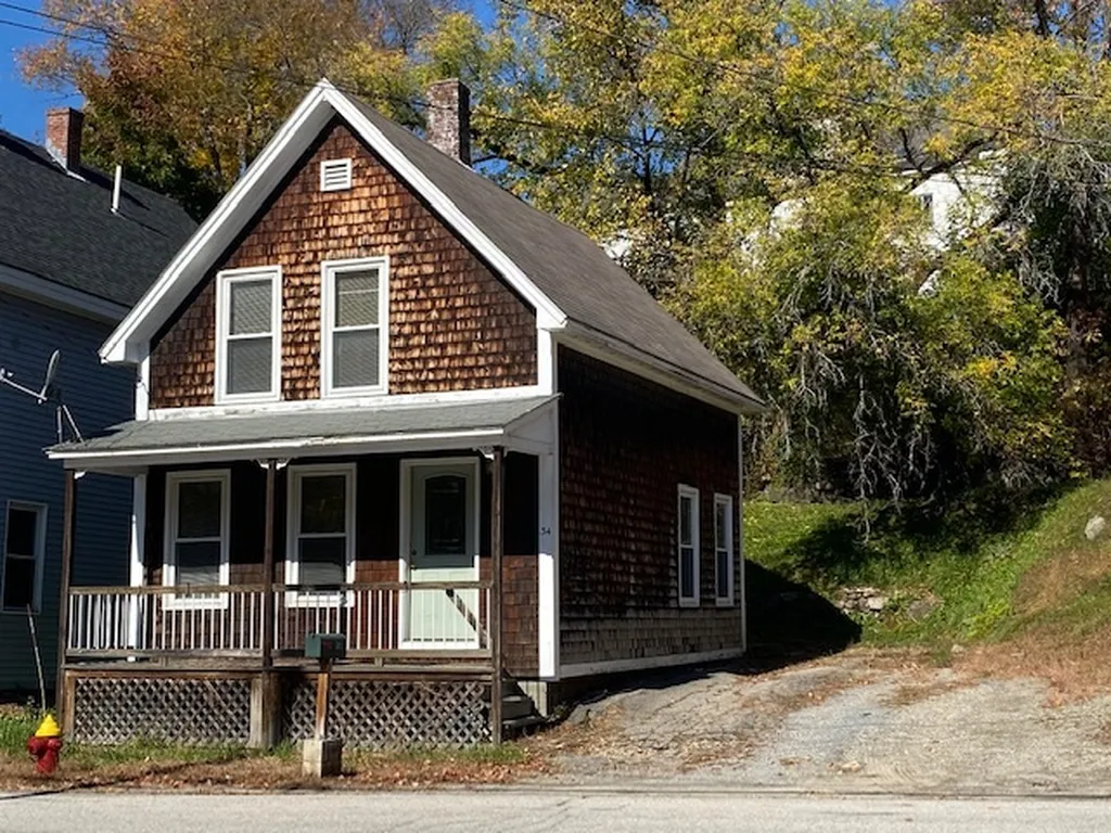 34 River Street Hillsborough NH 03244