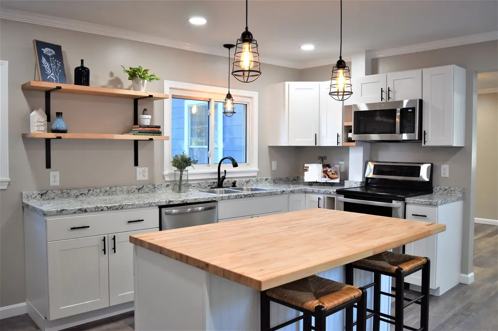 28 Mcgrath Street Laconia NH 03246