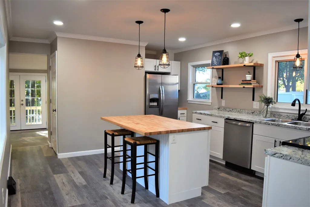 28 Mcgrath Street Laconia NH 03246