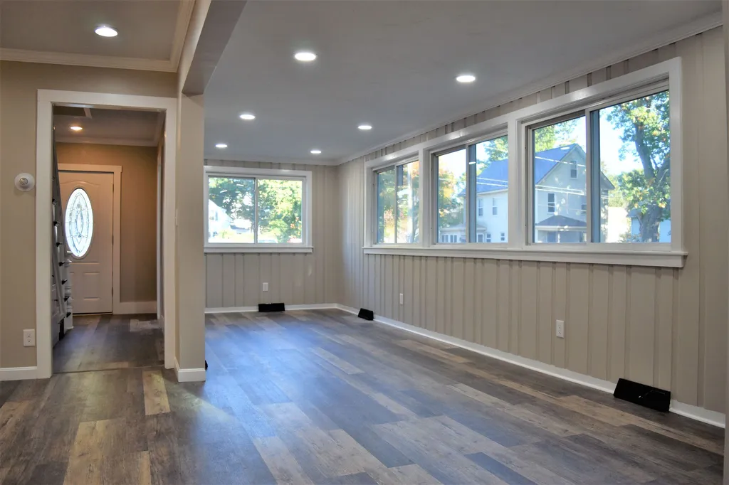 28 Mcgrath Street Laconia NH 03246