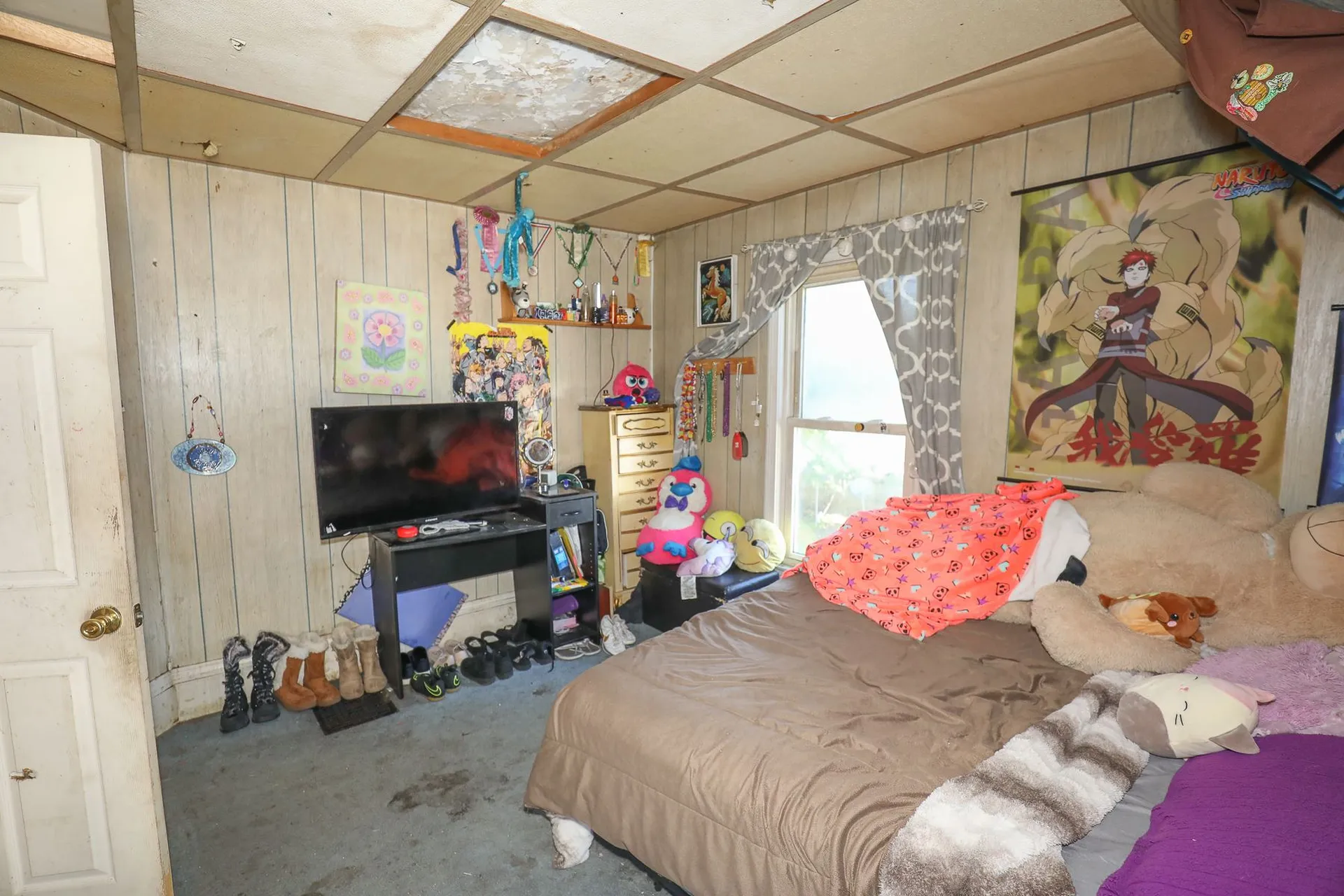 6 Desmarais Avenue Derry NH 03038
