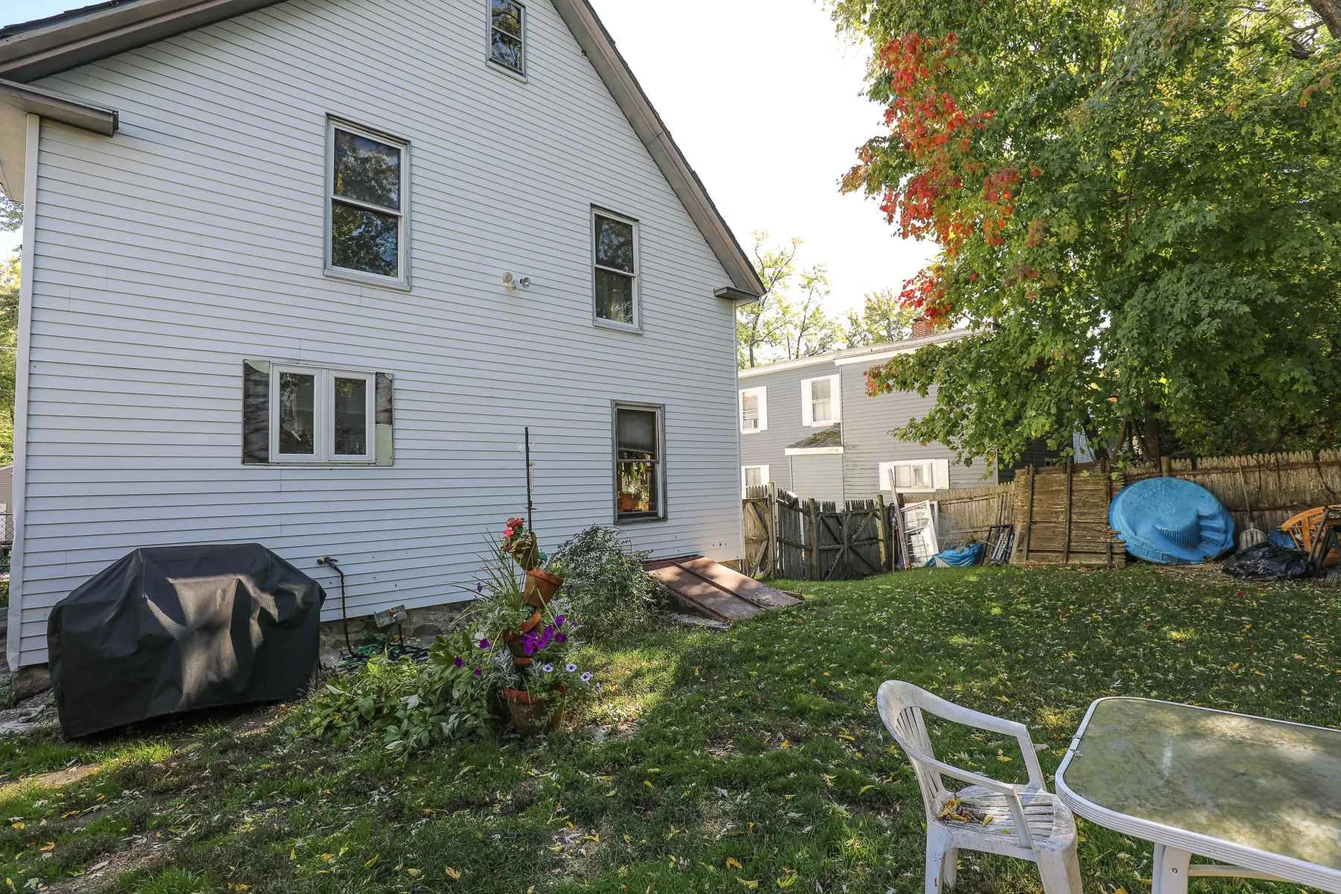 6 Desmarais Avenue Derry NH 03038