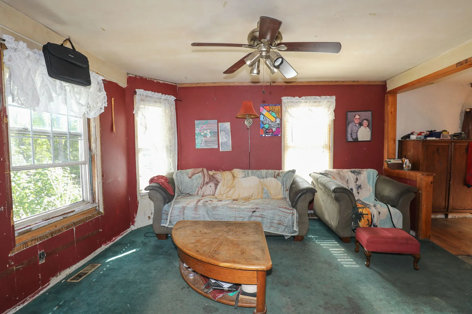6 Desmarais Avenue Derry NH 03038