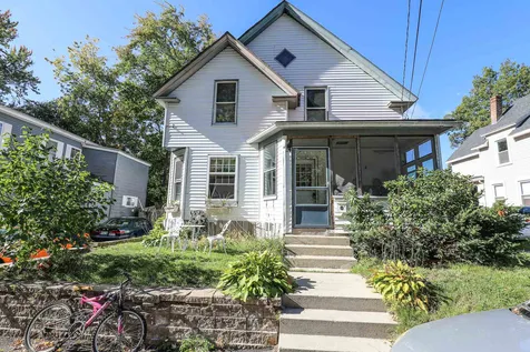 6 Desmarais Avenue Derry NH 03038