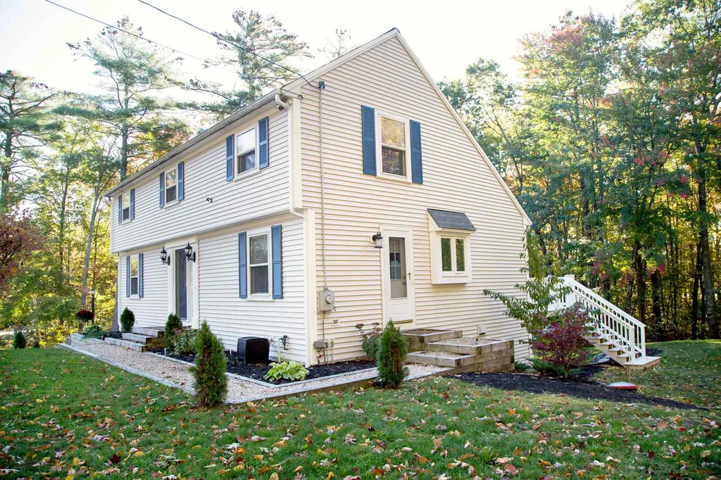 9 Poplar Drive Raymond NH 03077