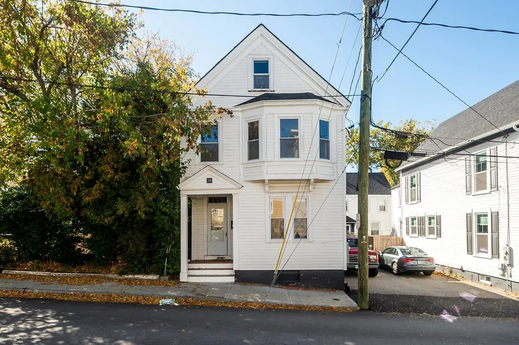 20 Brewster Street Portsmouth NH 03801