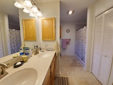218 Lockehaven Road Enfield NH 03748