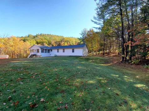 218 Lockehaven Road Enfield NH 03748