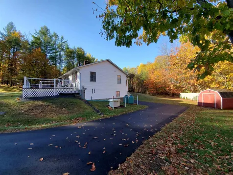 218 Lockehaven Road Enfield NH 03748