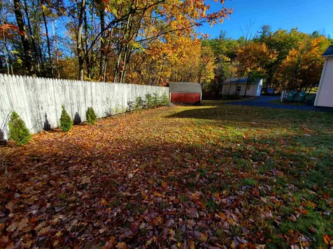 218 Lockehaven Road Enfield NH 03748
