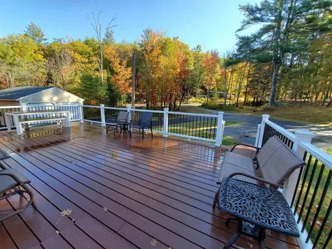 218 Lockehaven Road Enfield NH 03748