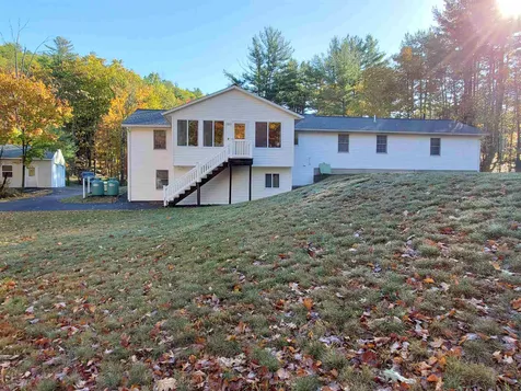 218 Lockehaven Road Enfield NH 03748