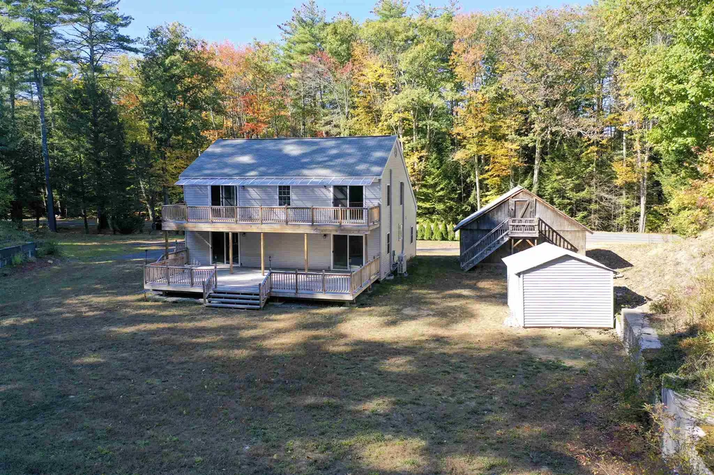 92 Center Road Weare NH 03281