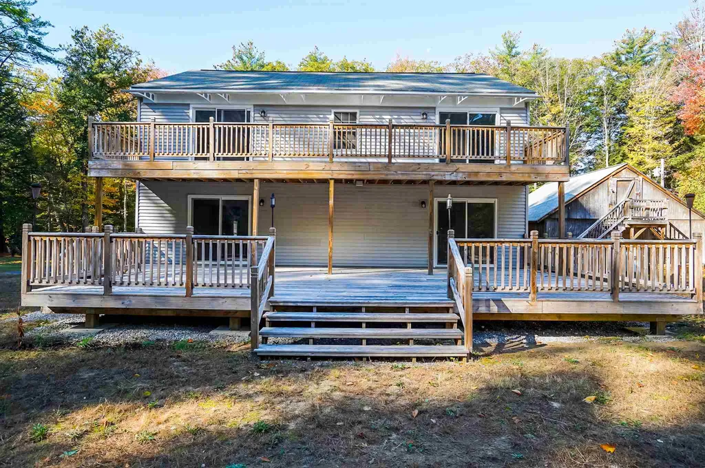 92 Center Road Weare NH 03281