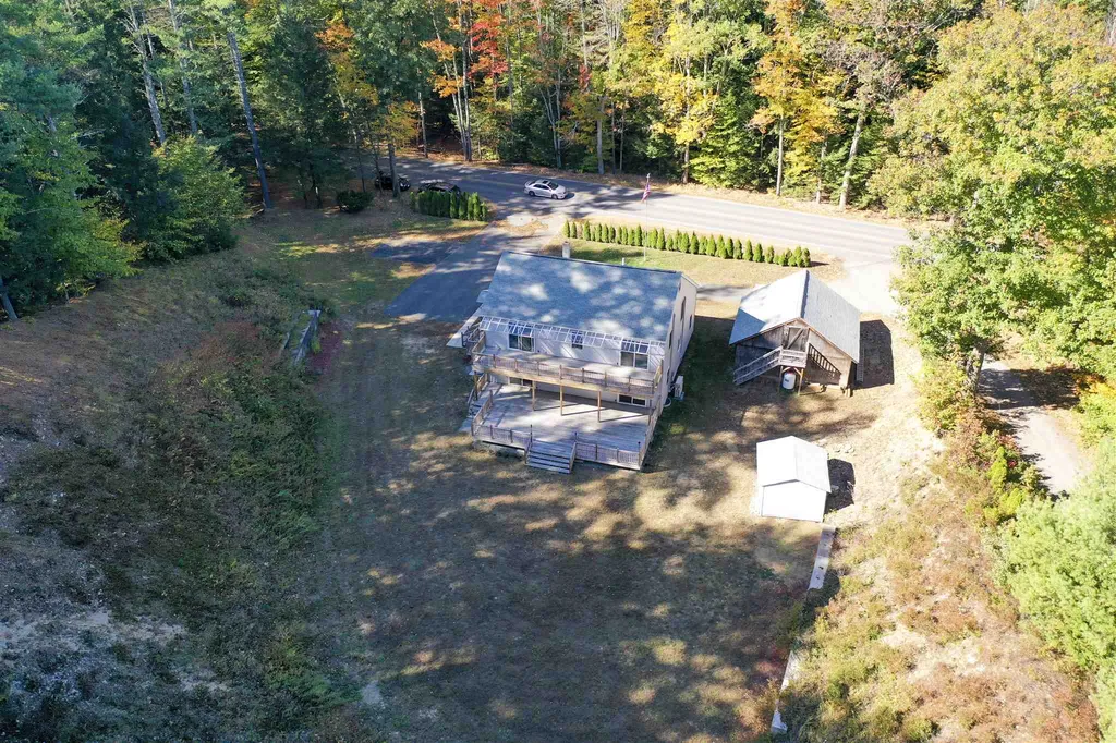 92 Center Road Weare NH 03281