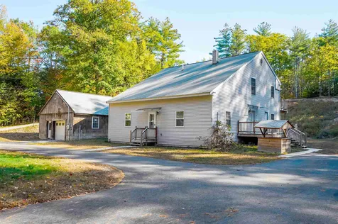 92 Center Road Weare NH 03281