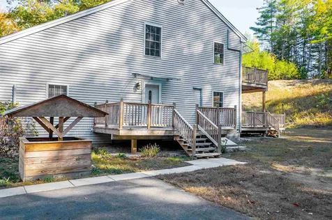 92 Center Road Weare NH 03281