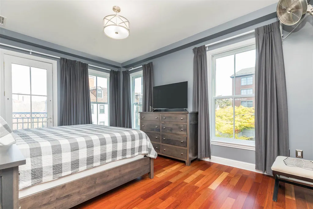 77 Hanover Street Portsmouth NH 03801
