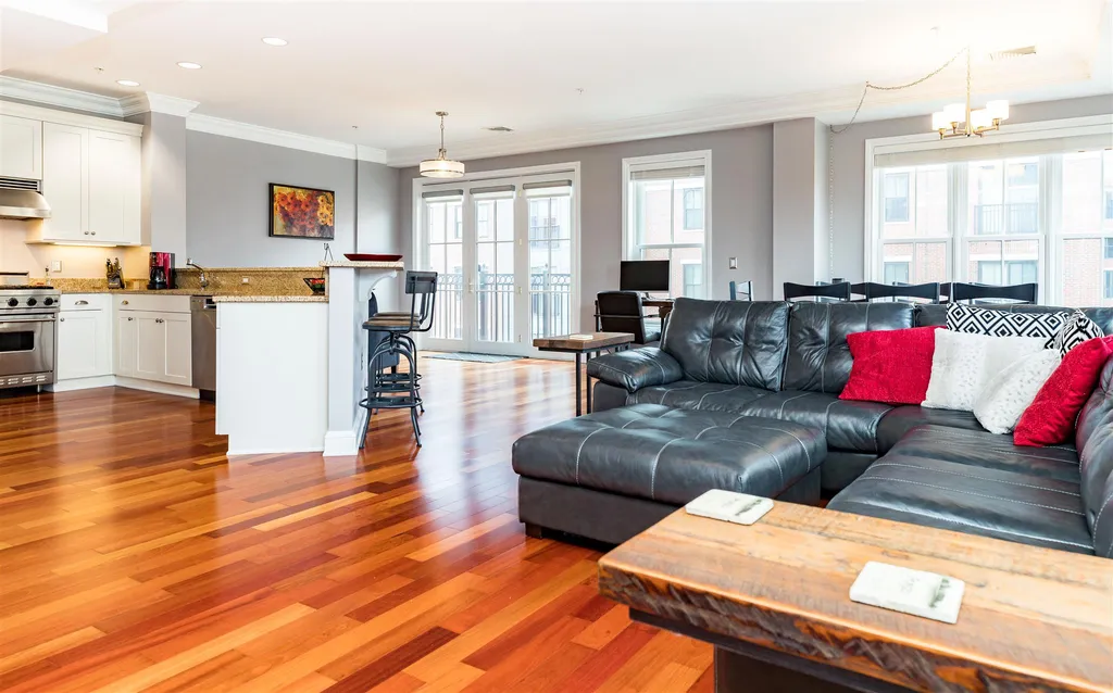 77 Hanover Street Portsmouth NH 03801