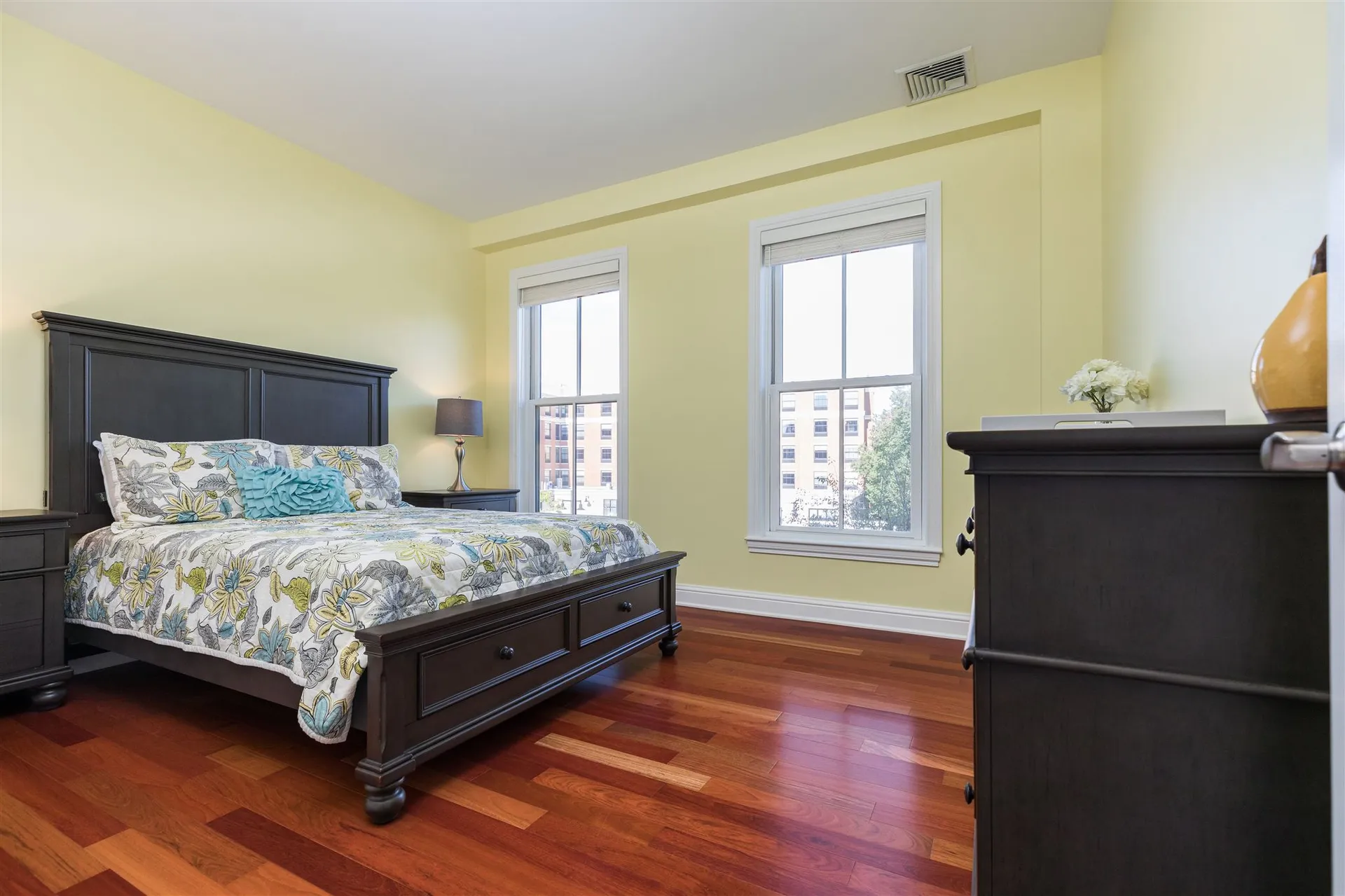 77 Hanover Street Portsmouth NH 03801