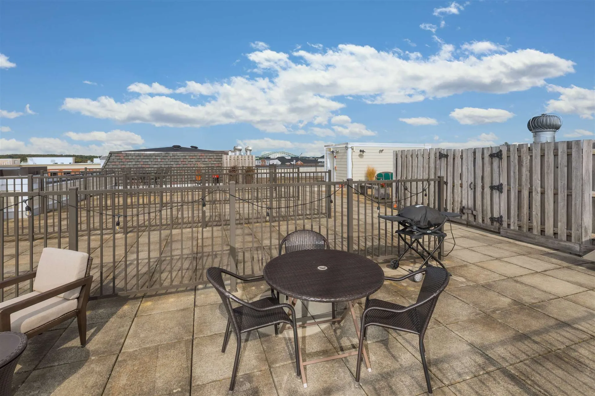 77 Hanover Street Portsmouth NH 03801