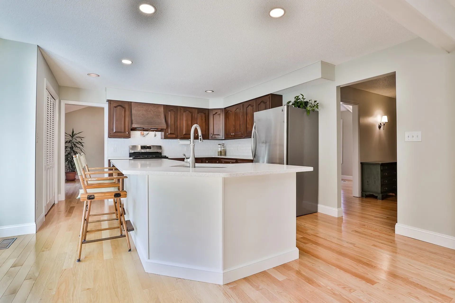27 Browning Avenue Nashua NH 03062-2478