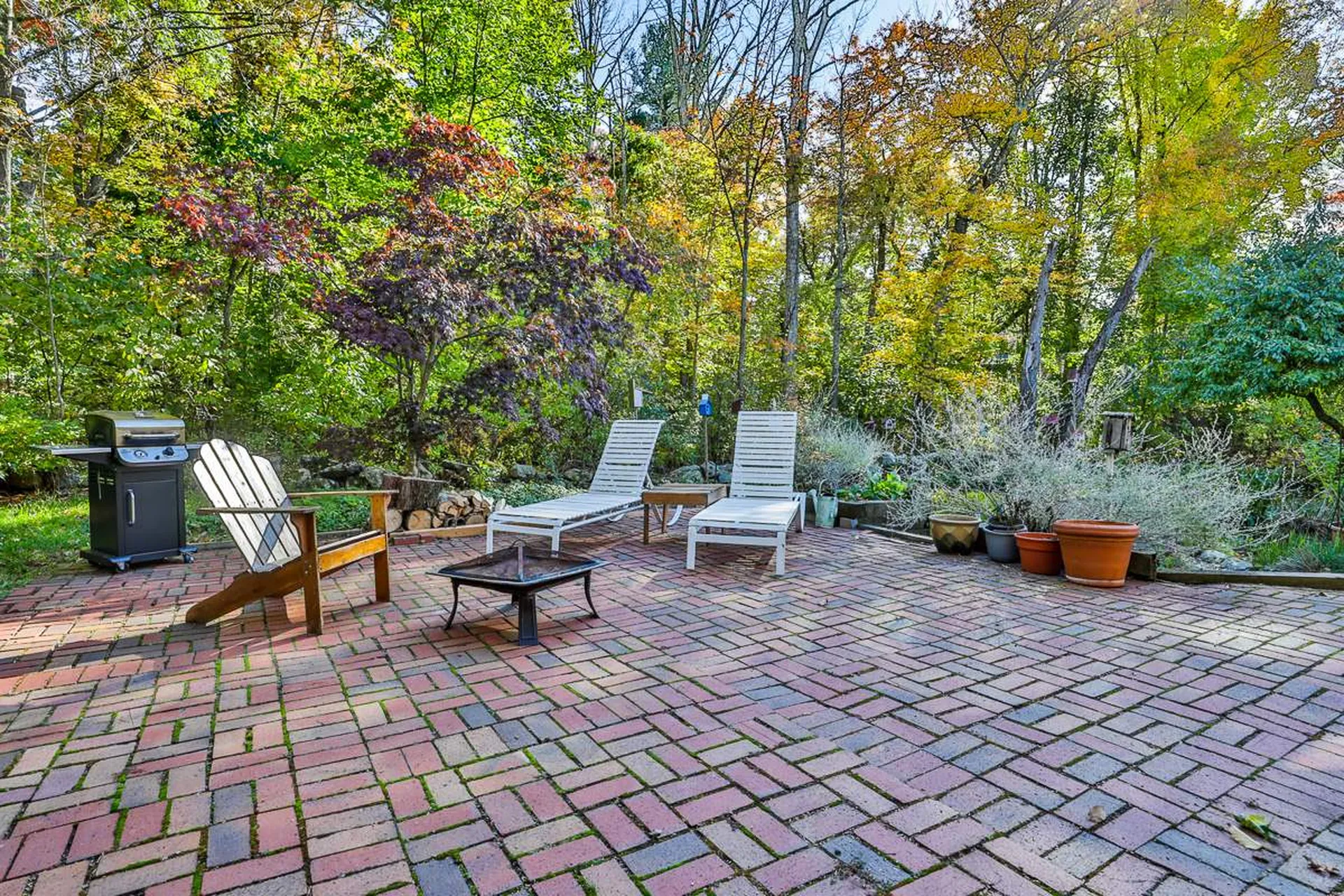 27 Browning Avenue Nashua NH 03062-2478