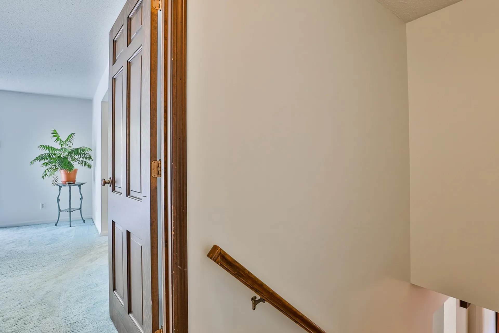 27 Browning Avenue Nashua NH 03062-2478
